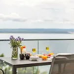 Seahouse H.a.w.k. Апартаменты Писак