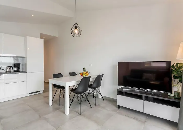 Seahouse H.a.w.k. بيساك