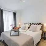 Seahouse H.a.w.k. Apartman *